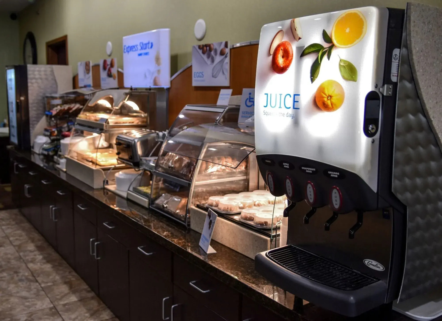 Holiday Inn Express Hotel and Suites St. Charles by IHG