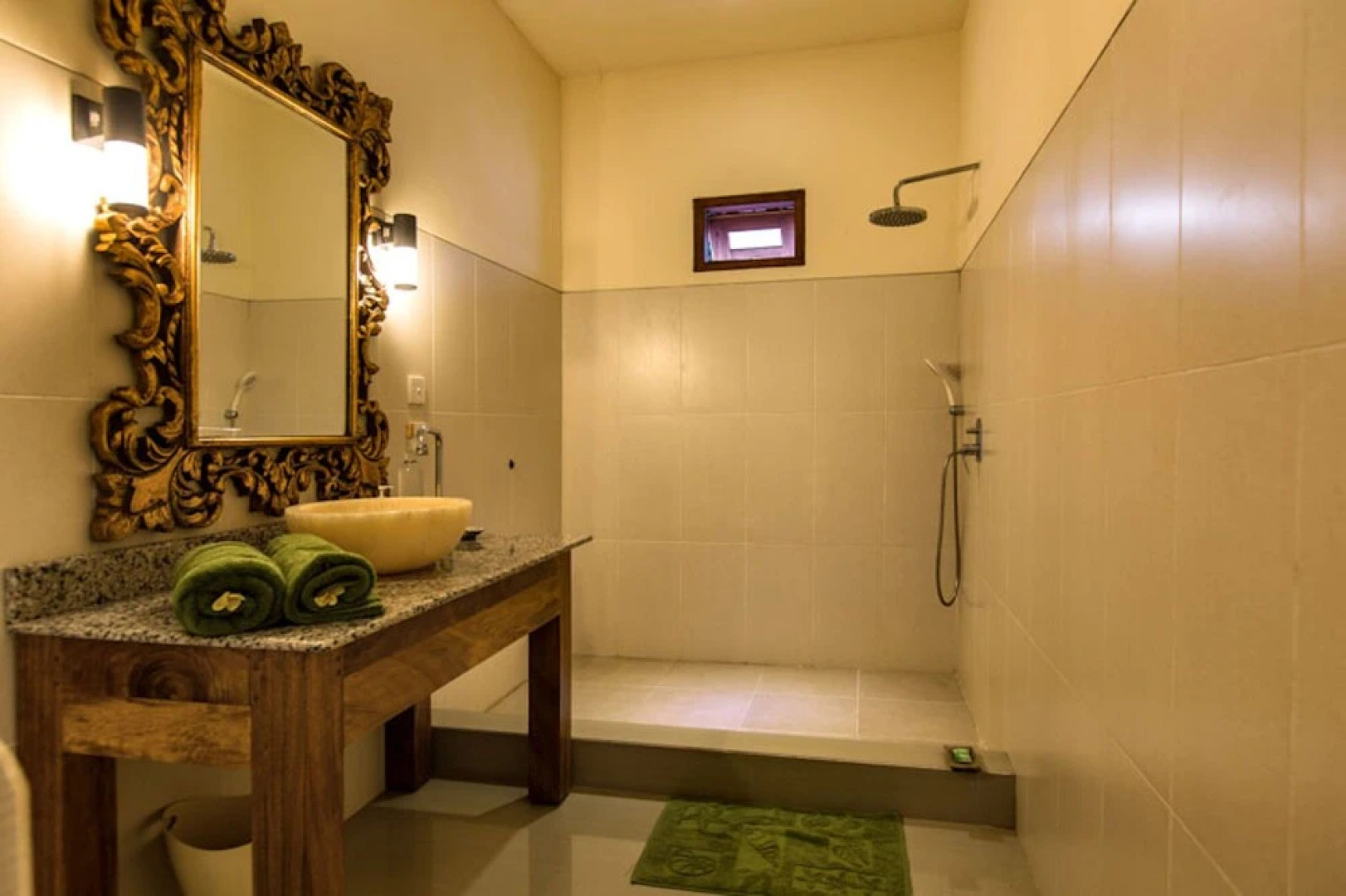 Seaweed Villa Ceningan