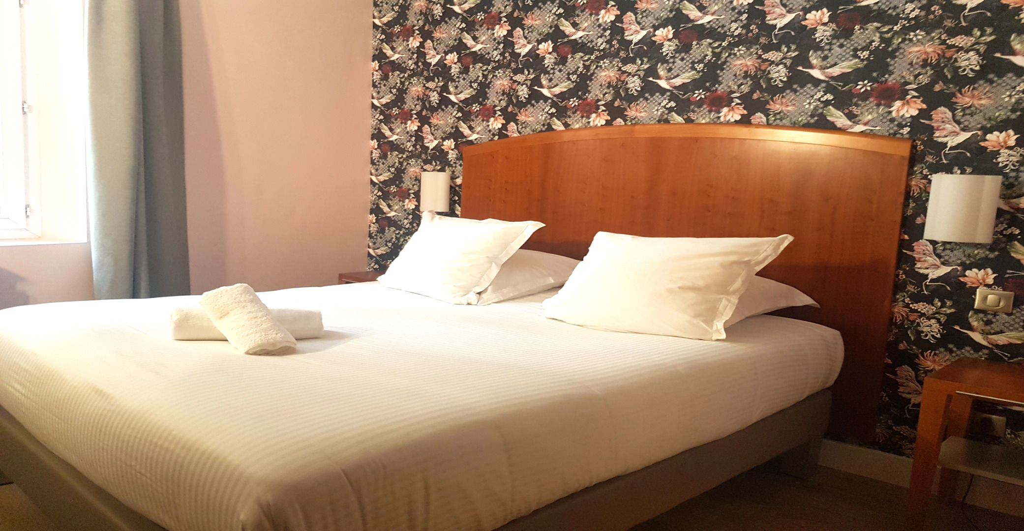 Grand Hôtel Dauphiné Toulon, Boutique Hôtel & Suites