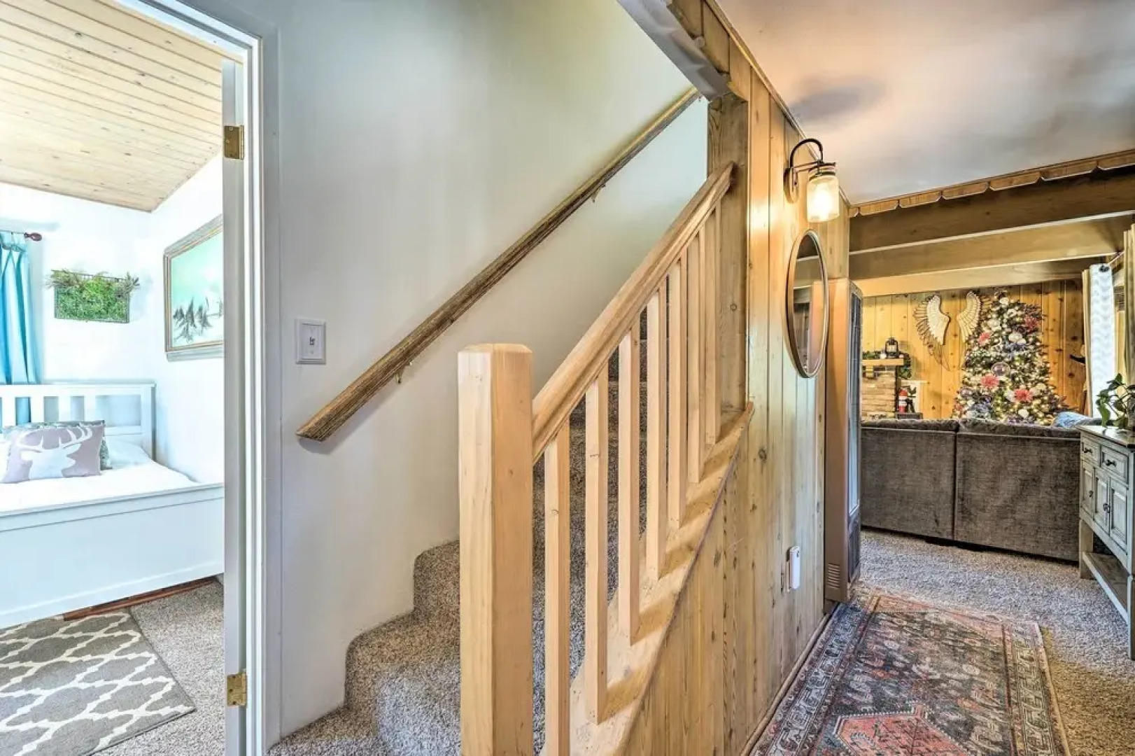 Cute Cabin + Deck < 2 Mi to Lake Arrowhead Village