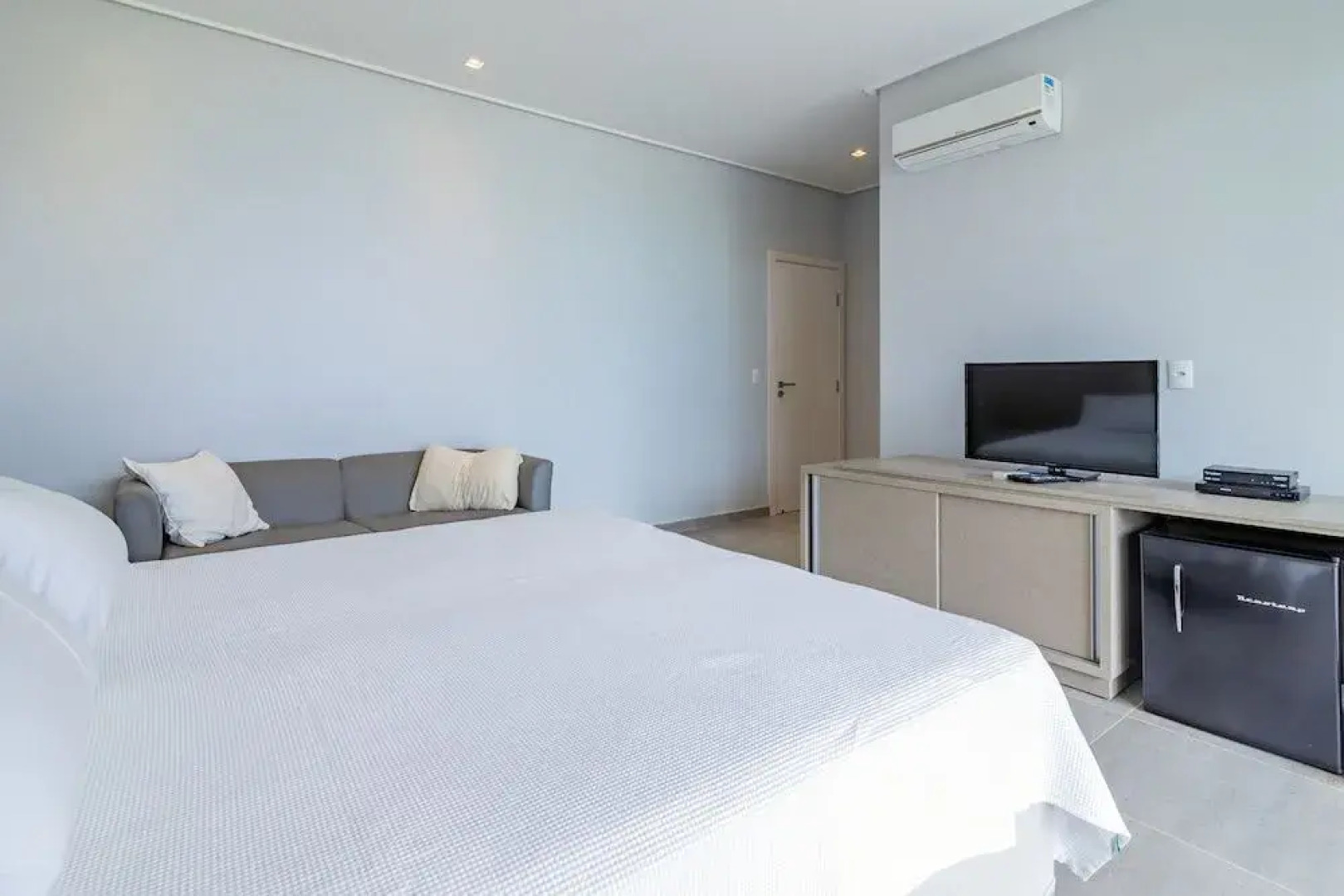 Mansão pé na areia em Carneiros