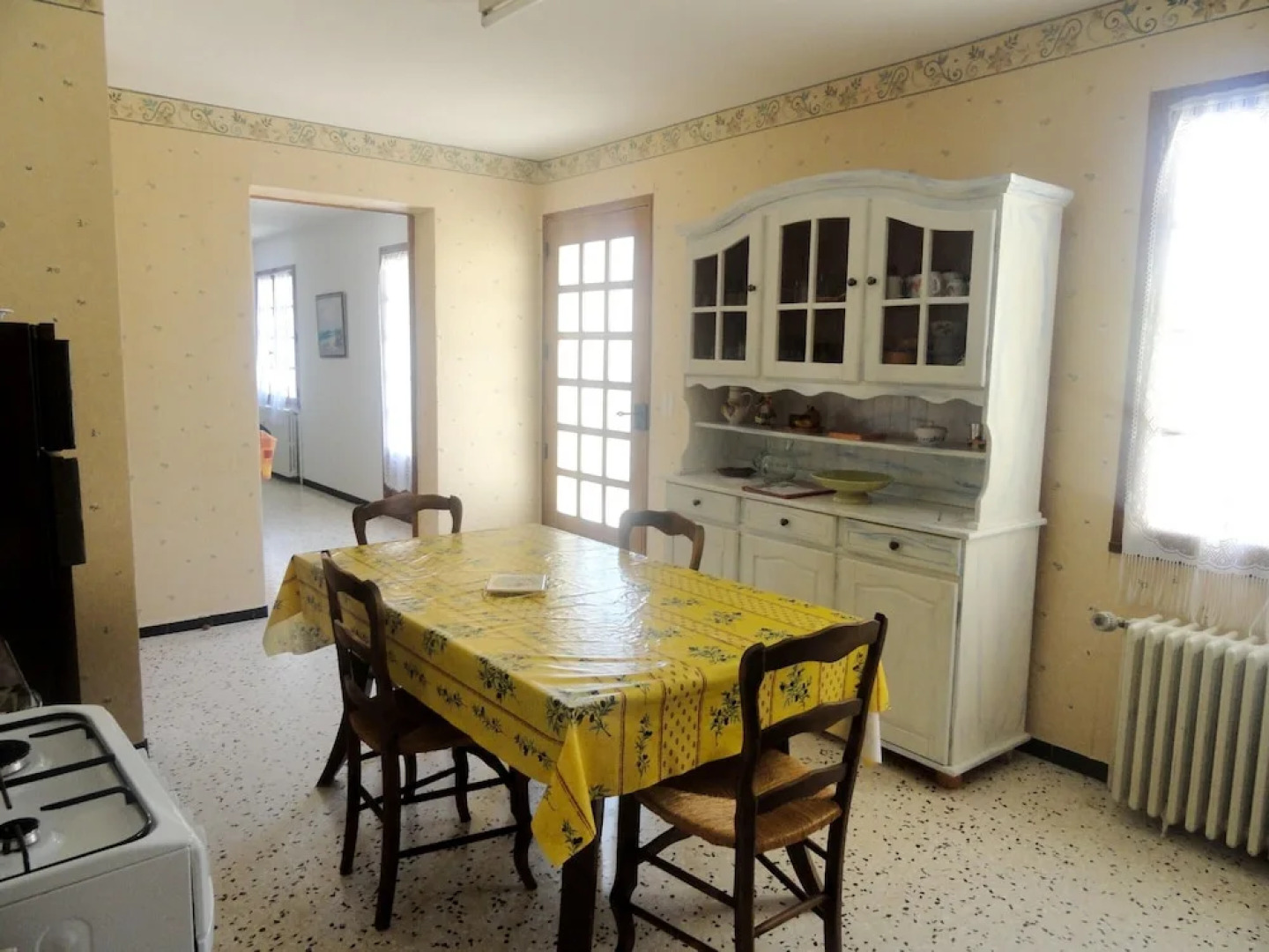 House With 2 Bedrooms in Saint-laurent-la-vernède, With Enclosed Garde