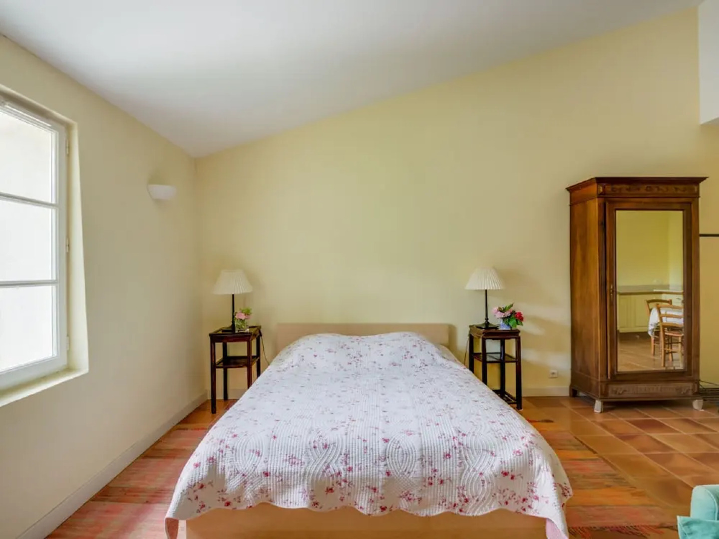 Secluded Holiday Home in Rustrel With Swimming Pool