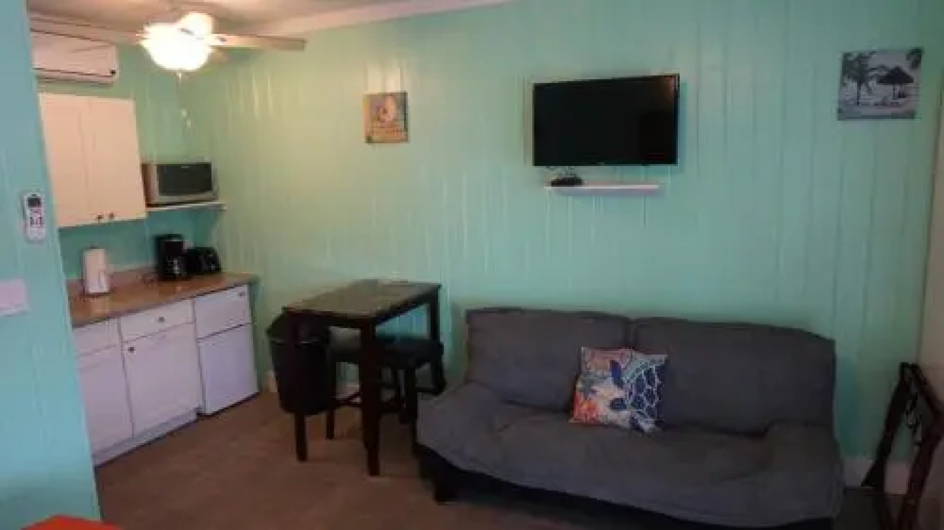 Harbourbreeze Suites