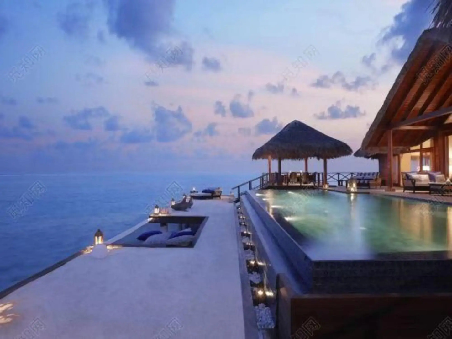 Venice Crown Holiday Center