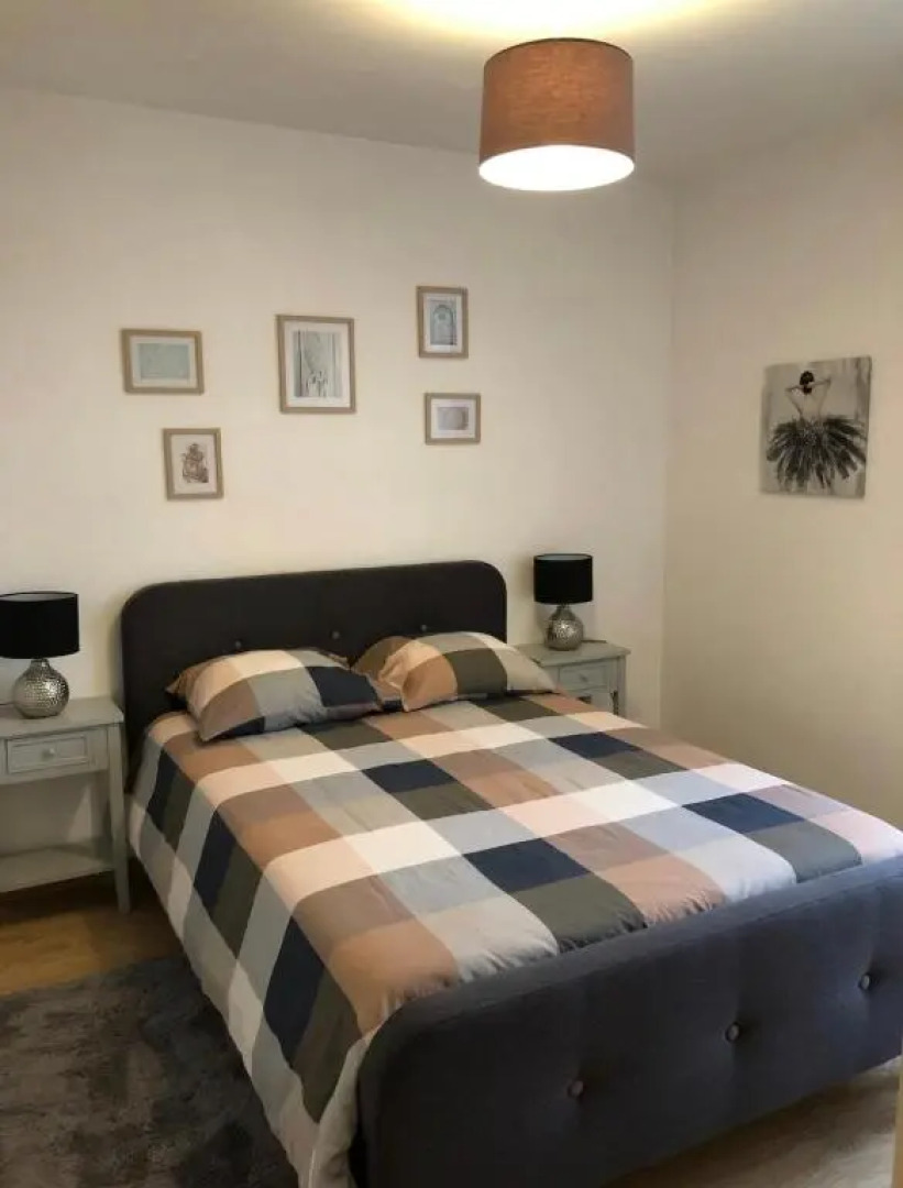 Grand logement à 300 mètres de la gare