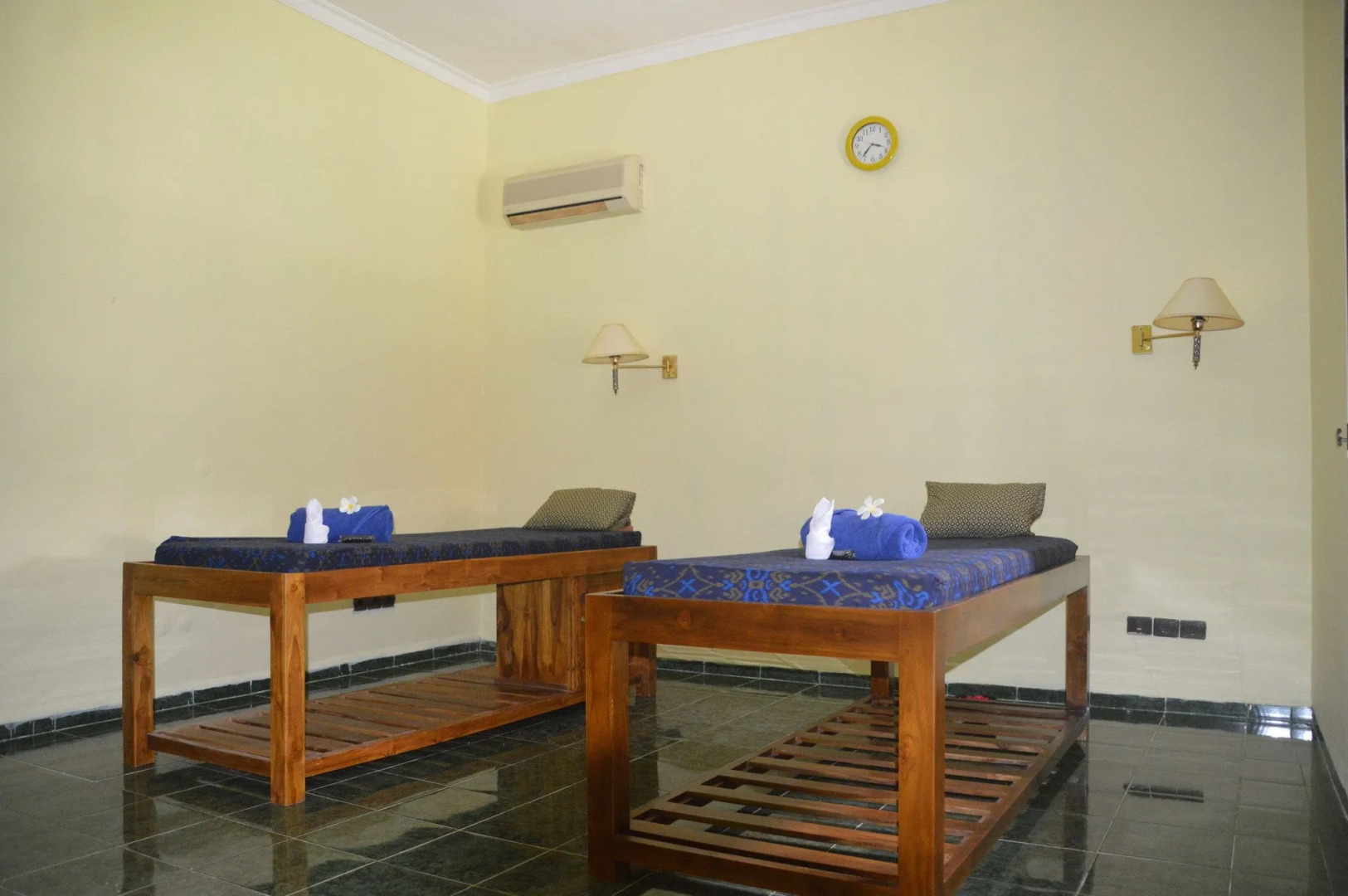 Bagus Beach Resort Lovina