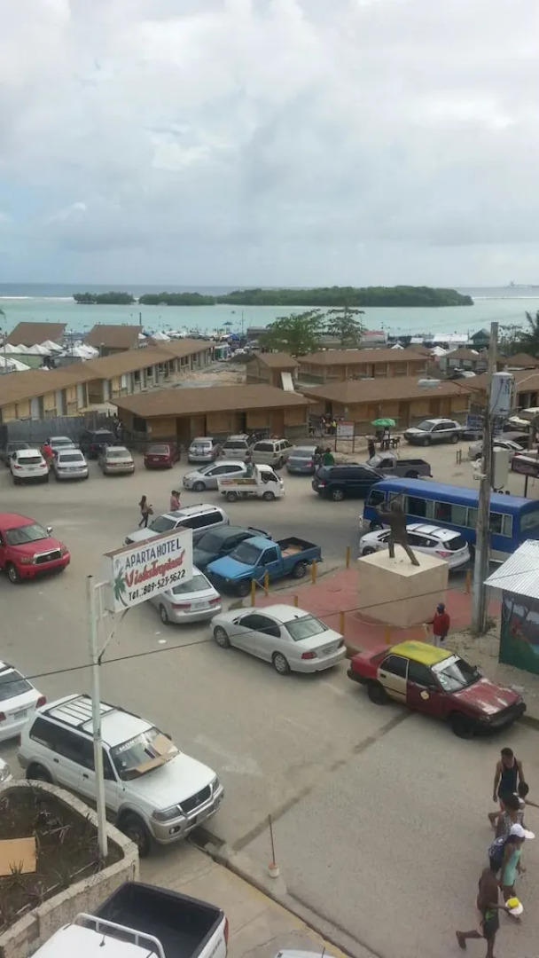 Gusto Tropical Hotel