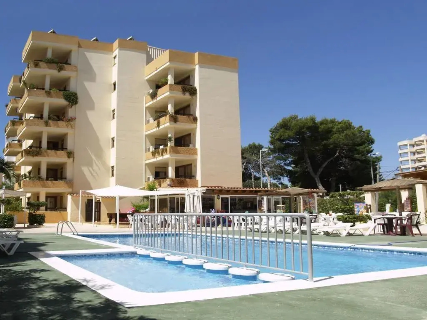 Apartamentos Arlanza - Adults Only