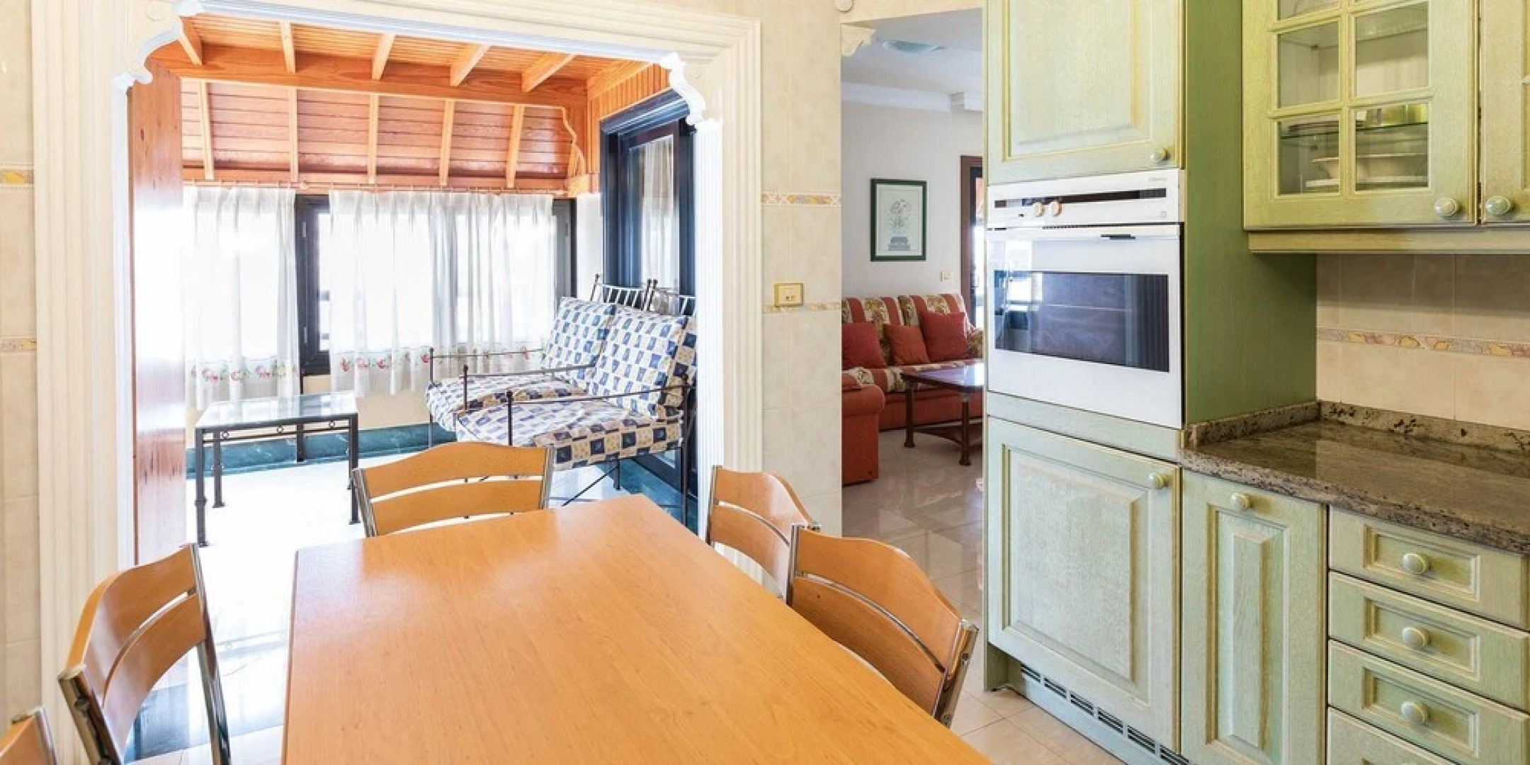 Penthouse Reducto Beach