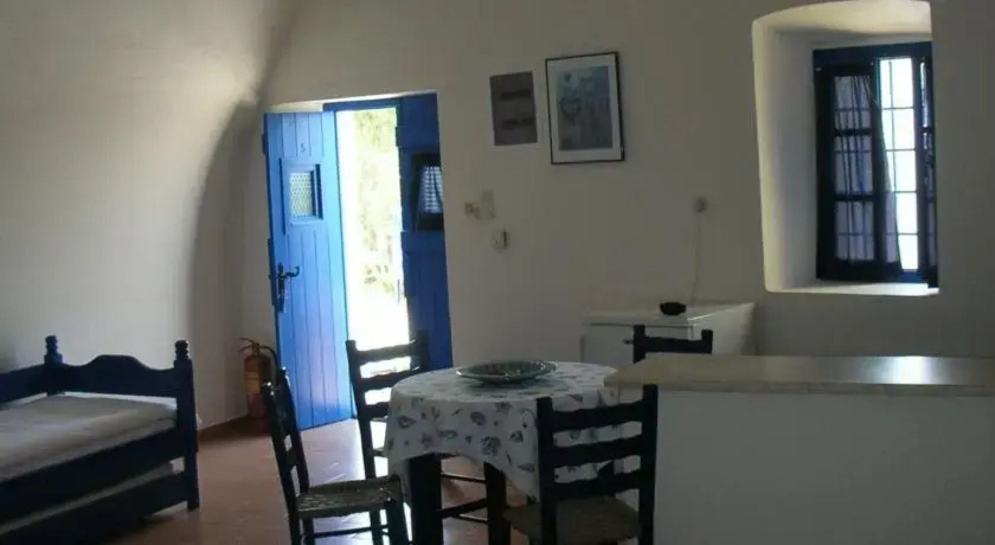 Kamares Apartments By v&a