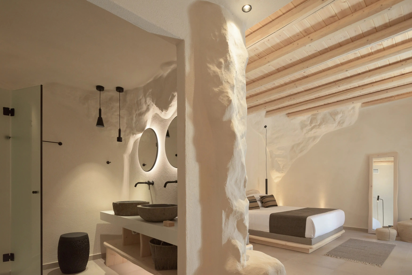 Manili Boutique Suites & Villas