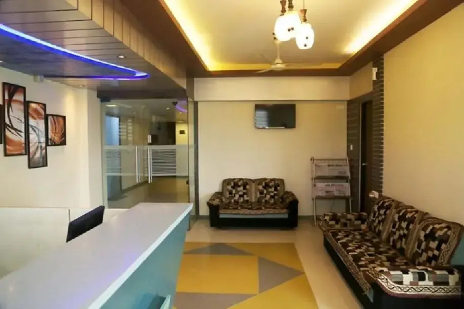 Budget Inn Palm Regency