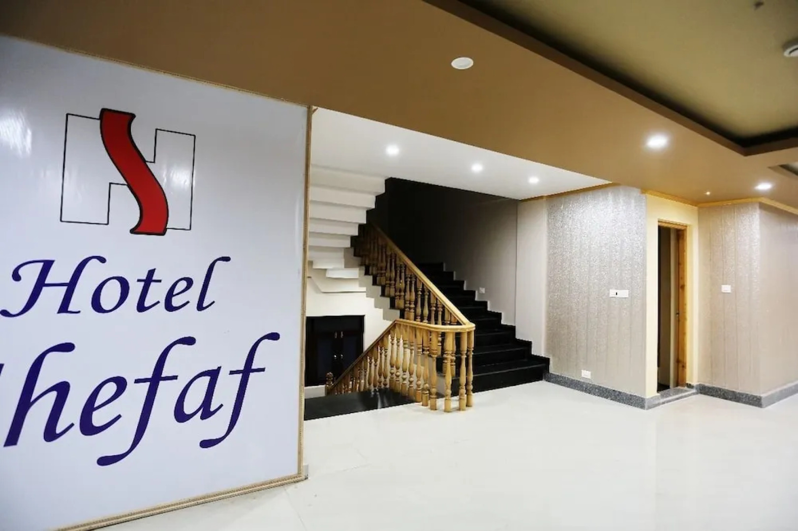 Hotel Shefaf