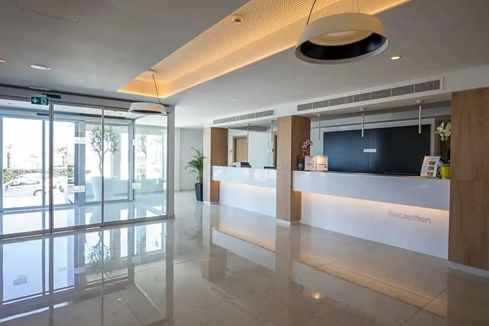 Evalena Beach Hotel Apartments