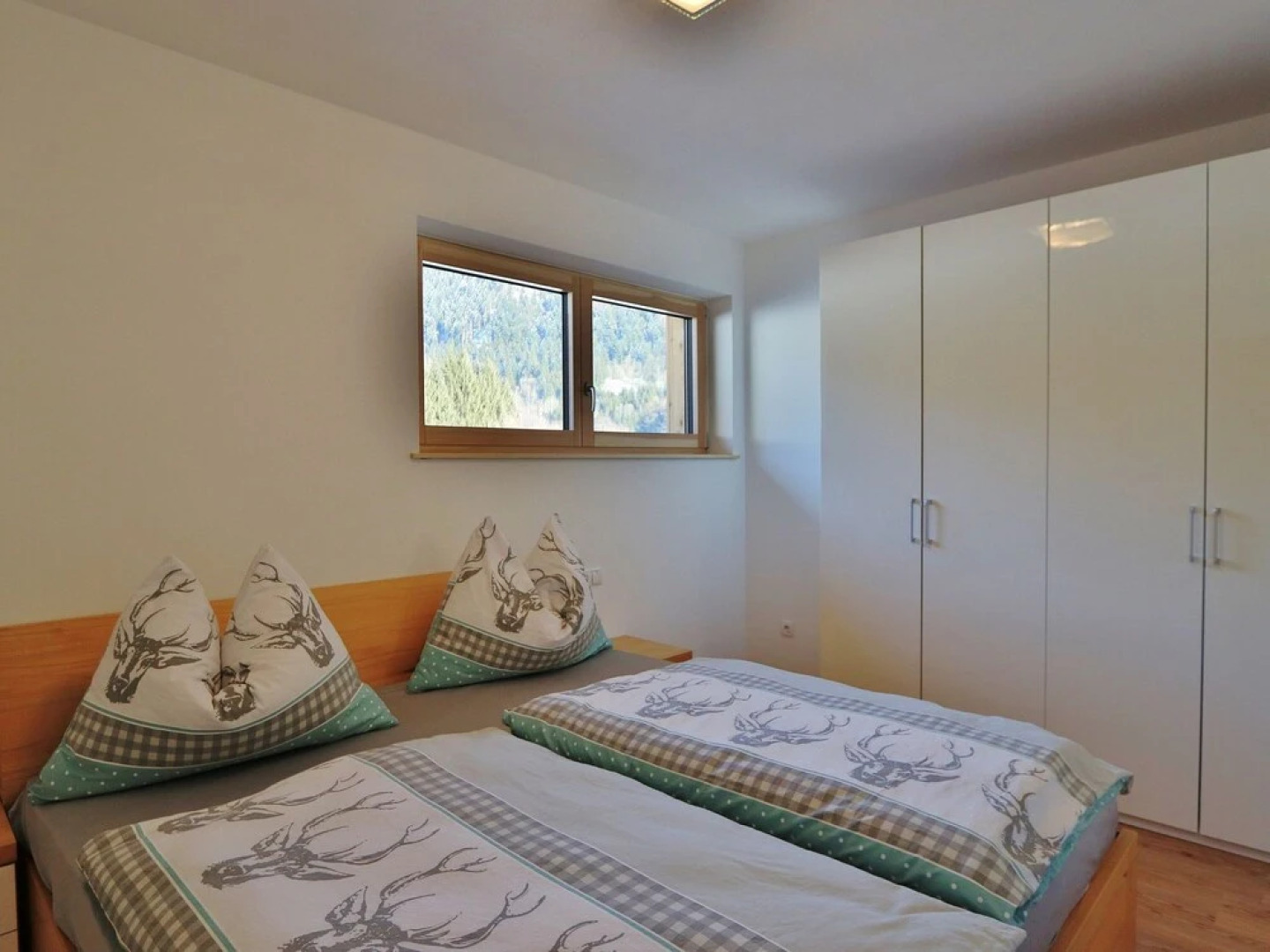 Sunlit Apartment near Forest in Itter