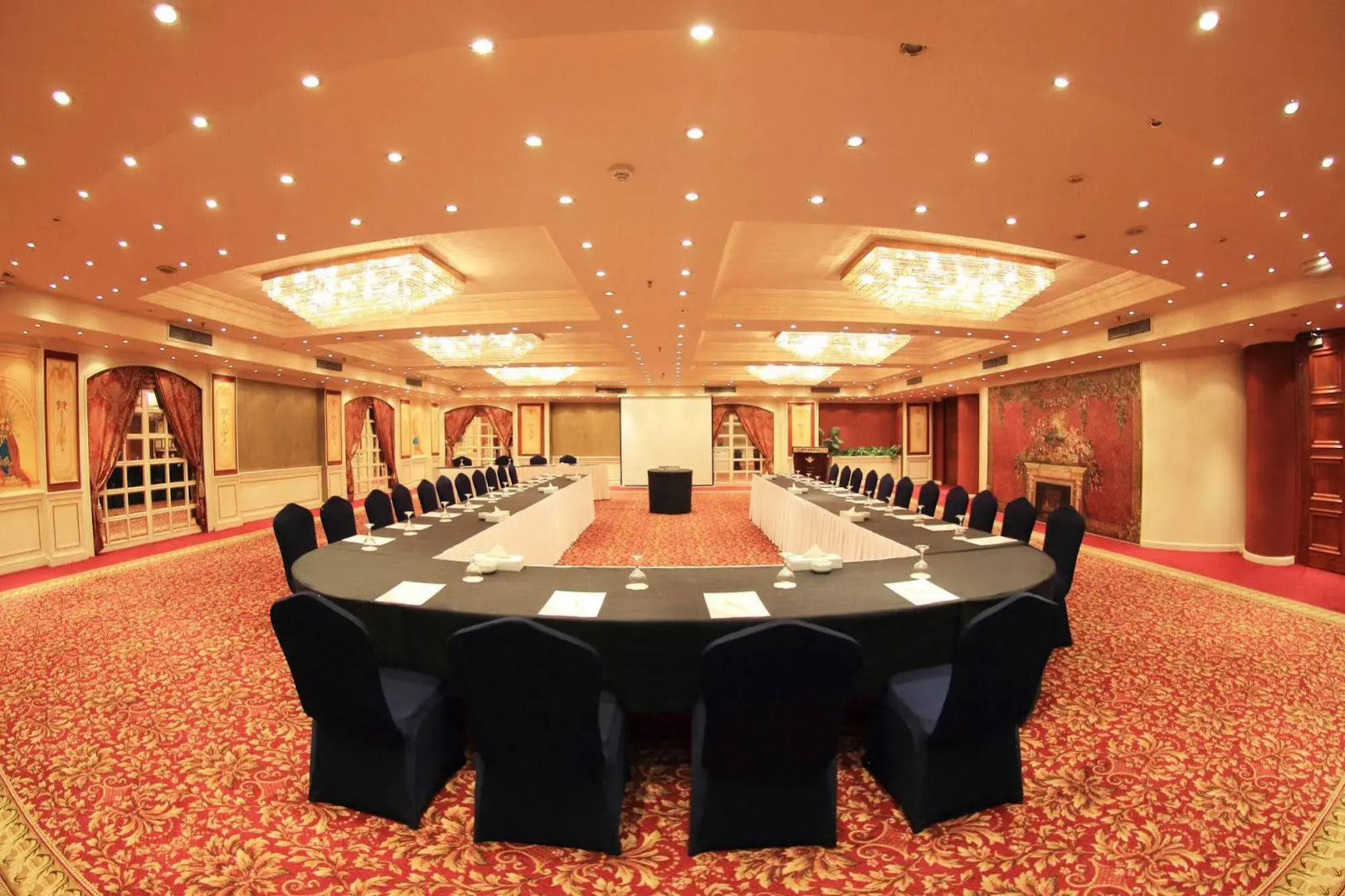 Pyramisa Downtown Residence