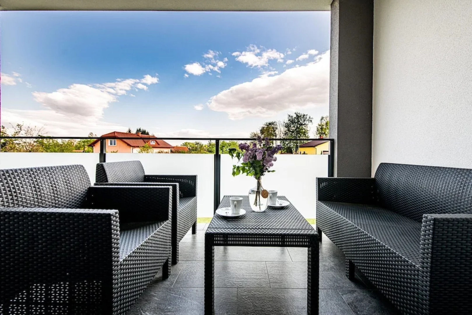 Apartmaji Banonia Stork Flight