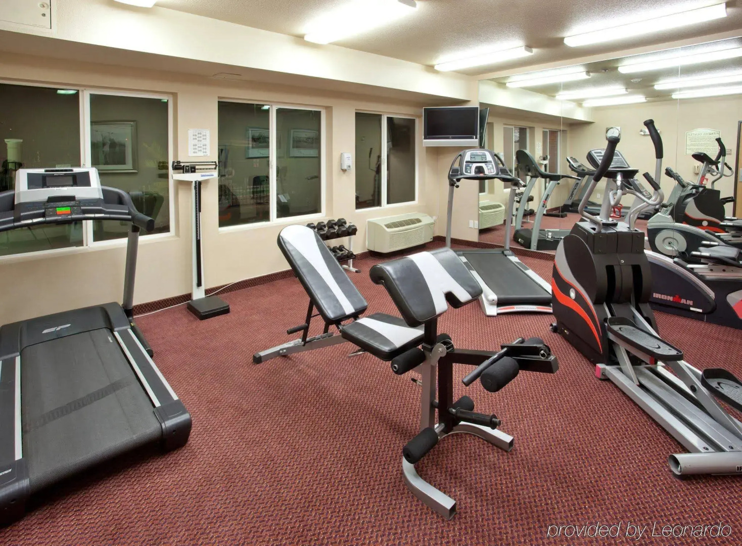 Holiday Inn Express Hotel & Suites Roseville-Galleria Area by IHG