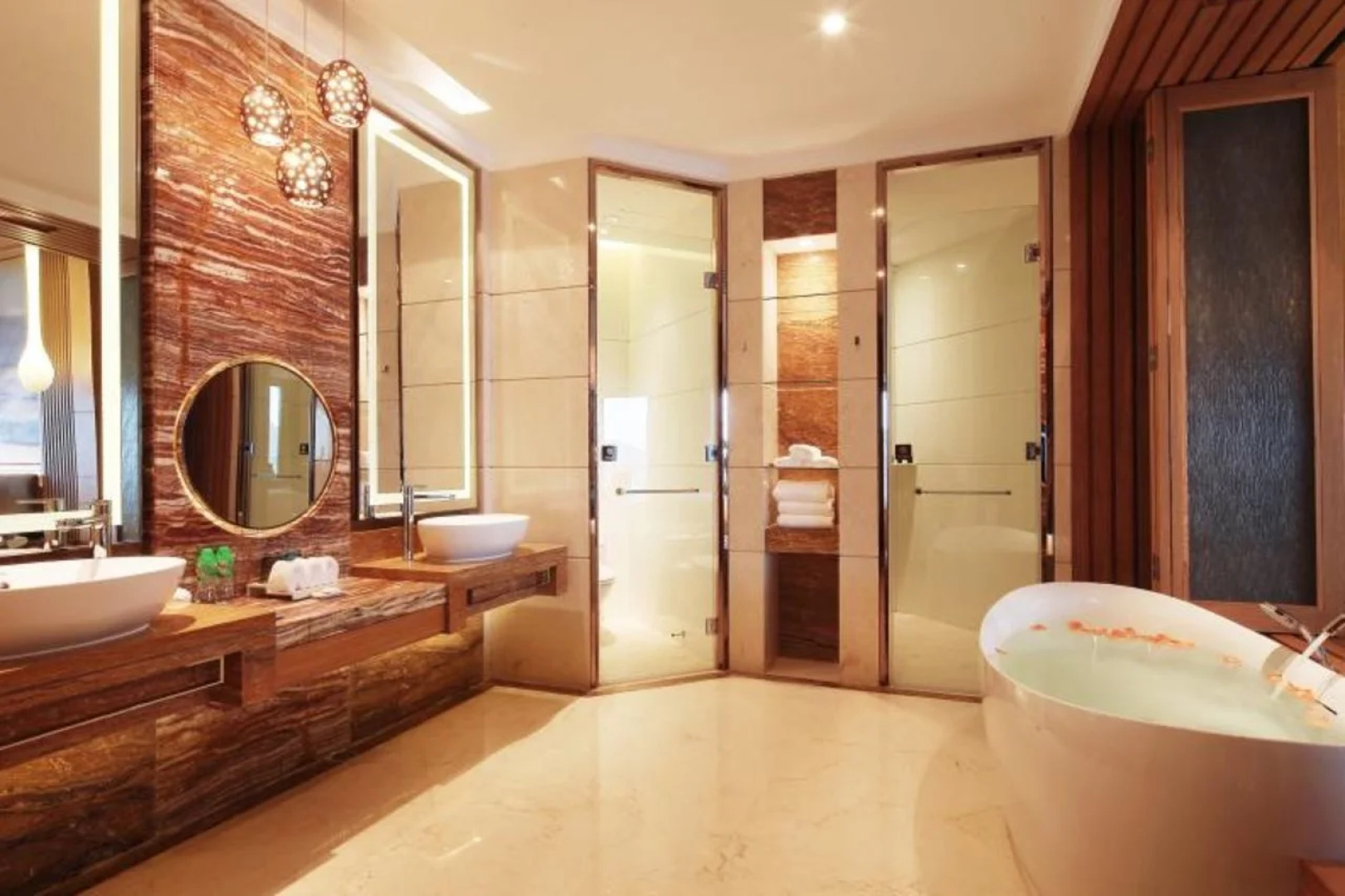 Regal Palace Resort Hotel