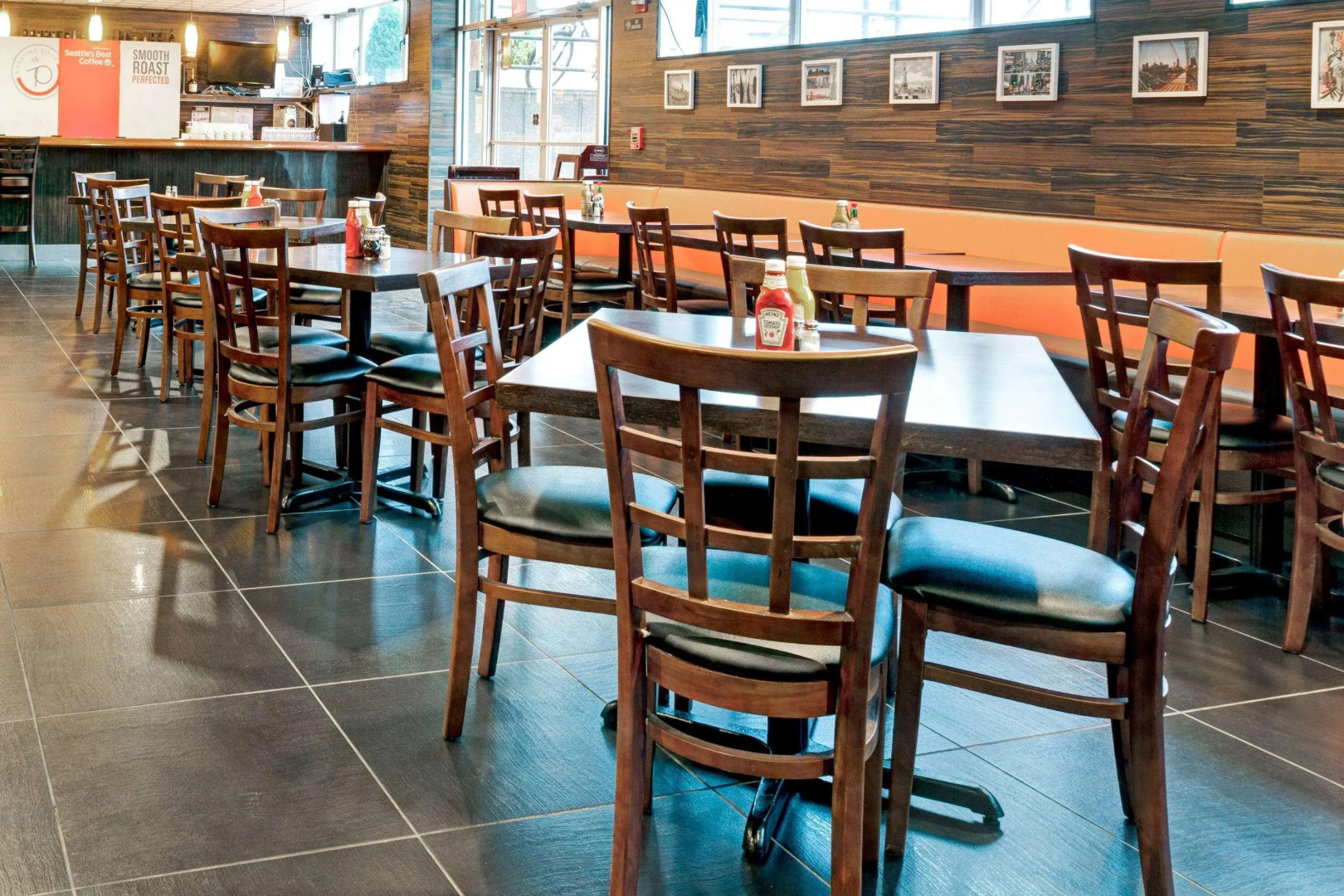 Wyndham Garden Long Island City Manhattan View Hotel