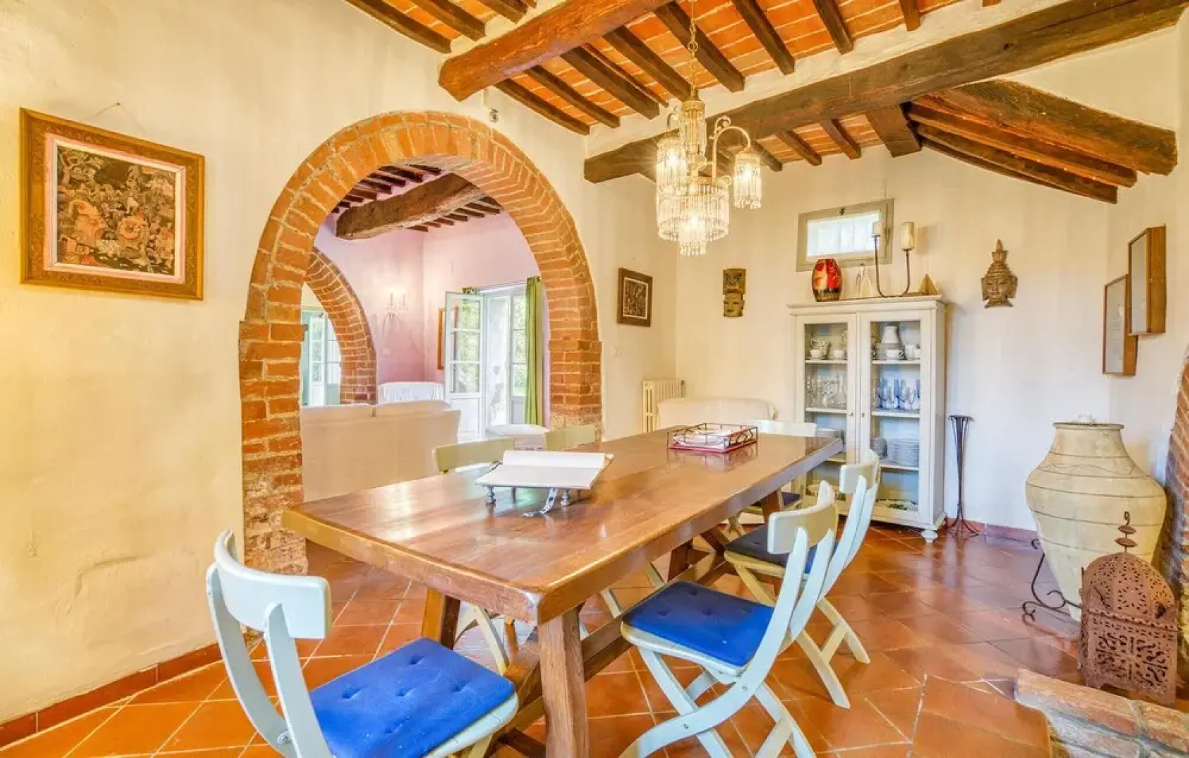 Beautiful Home in Foiano With 5 Bedrooms, Wifi and Outdoor Swimming Pool