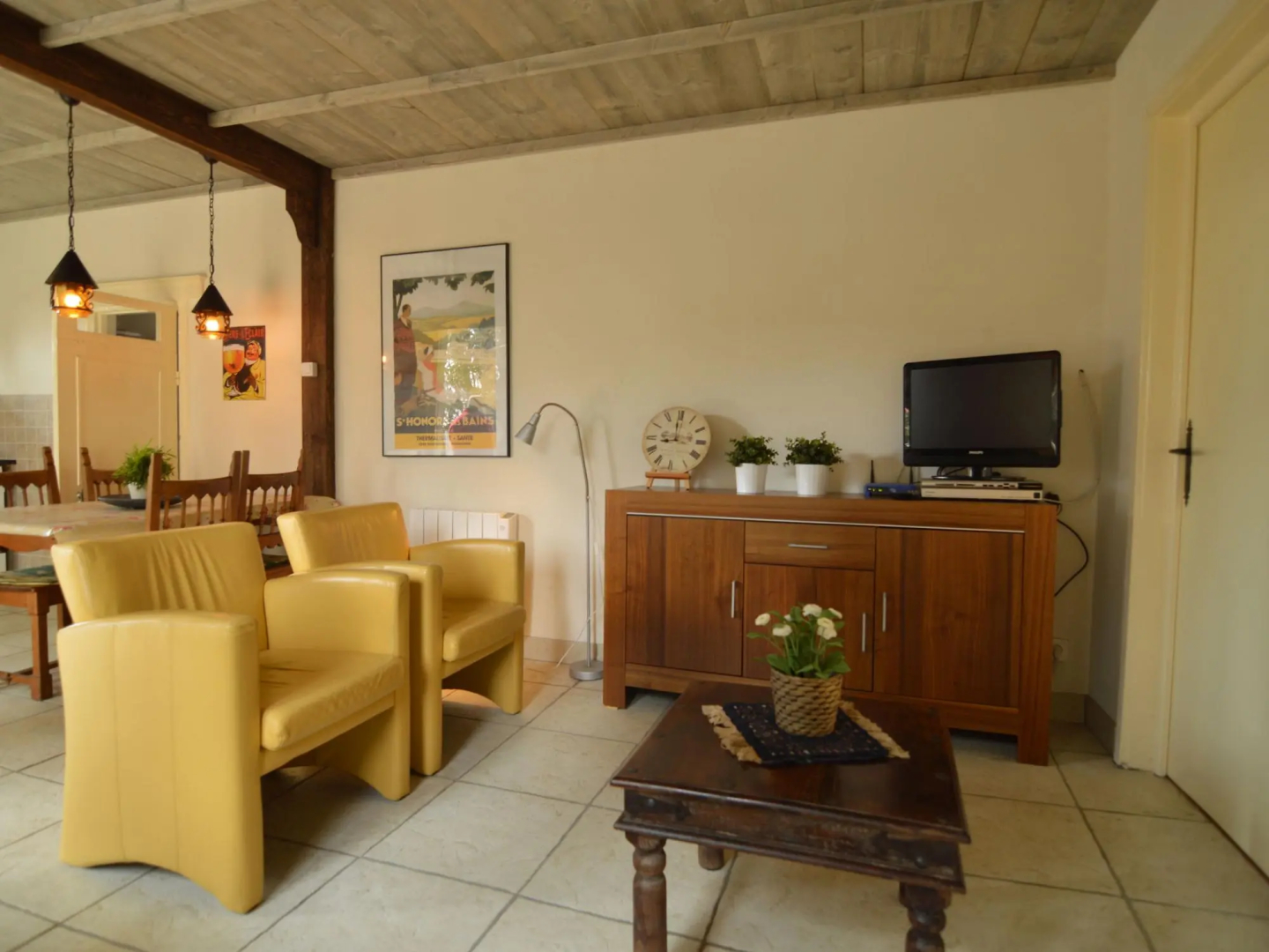 Unique Child-friendly Holiday Home in Saint-Honore-les-Bains