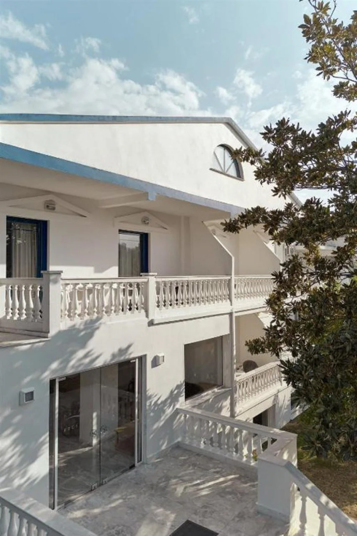 Kazaviti Hotel & Apartments