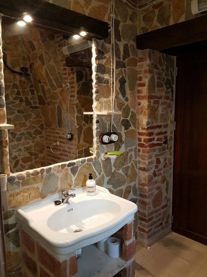 House With 2 Bedrooms in El Pedroso, With Enclosed Garden and Wifi