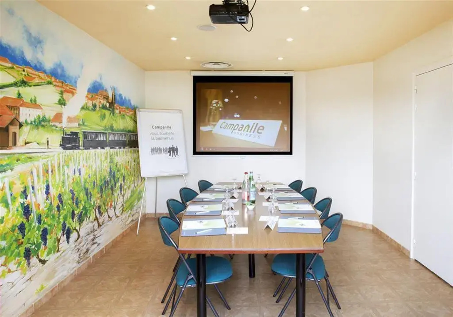 Hotel Kyriad Direct Roanne