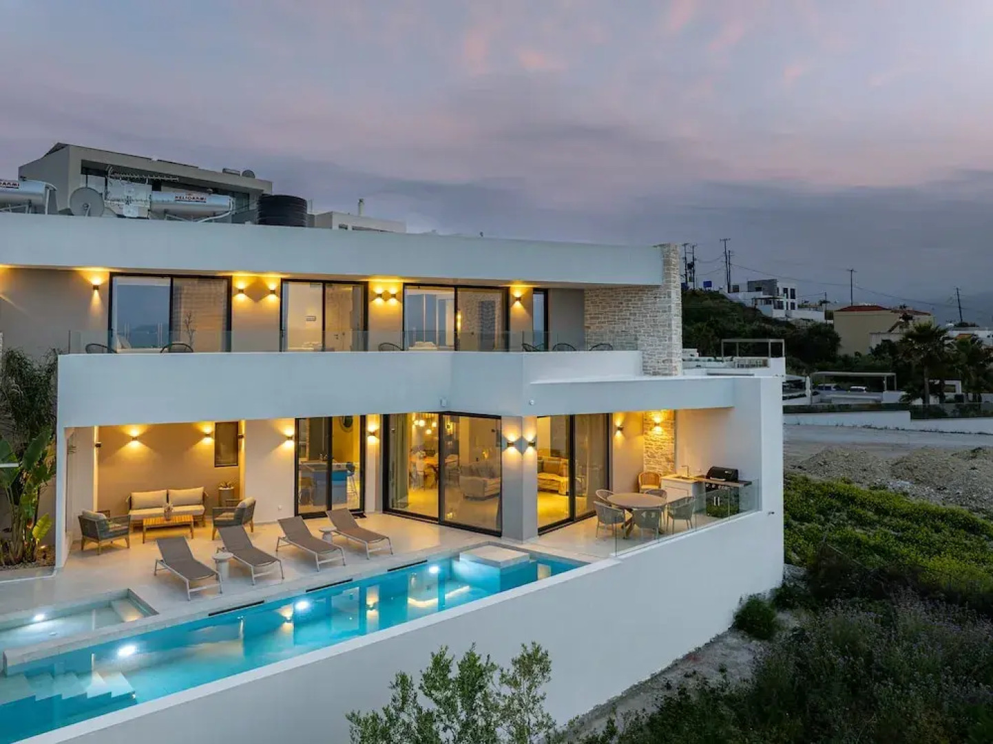 Bella Casa - Newly Built Designer Villa