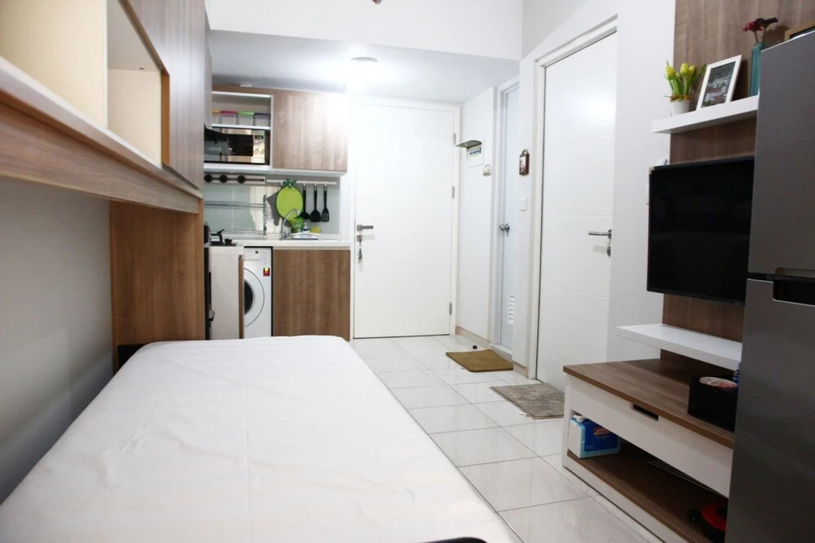 Comfortable The Springlake Summarecon Apartment