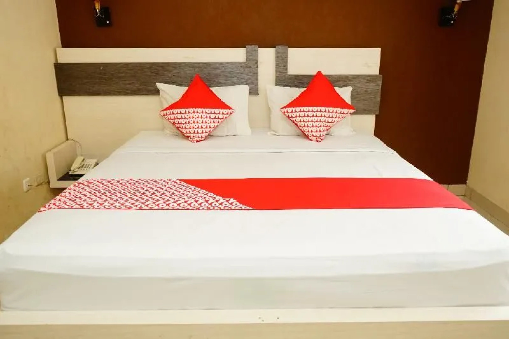 Oyo 629 Grand Vella Hotel