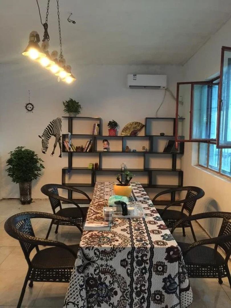 Lang Man Youth Hostel