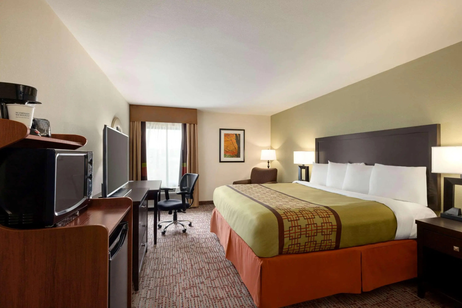 Garner Hotel August West by IHG