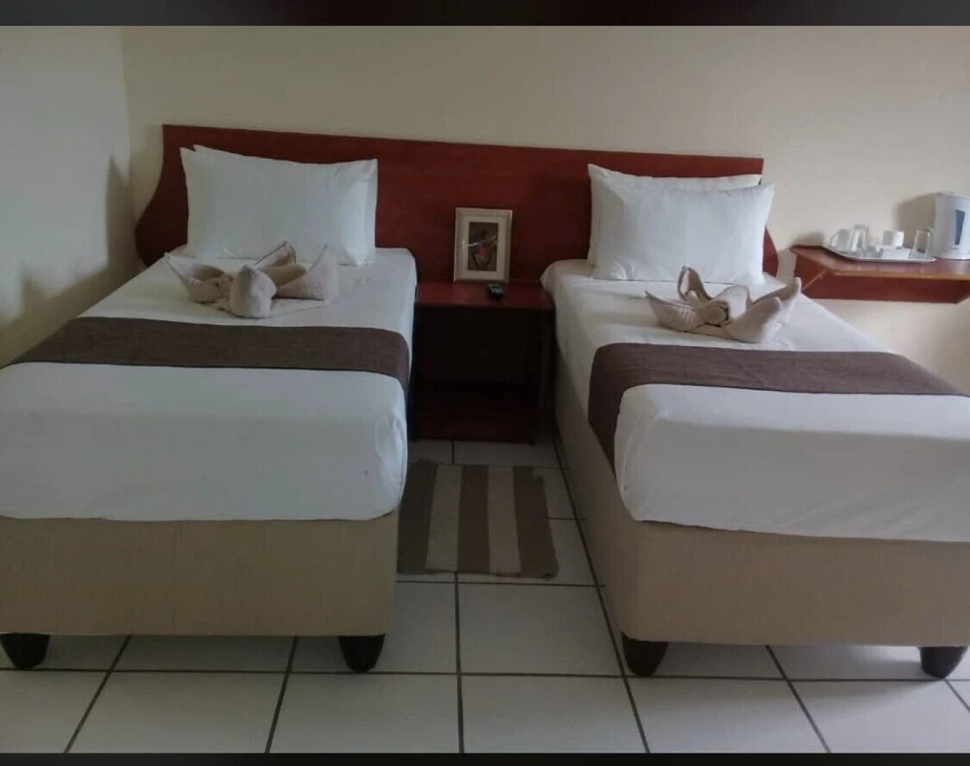 Qhwigaba Guest Lodge