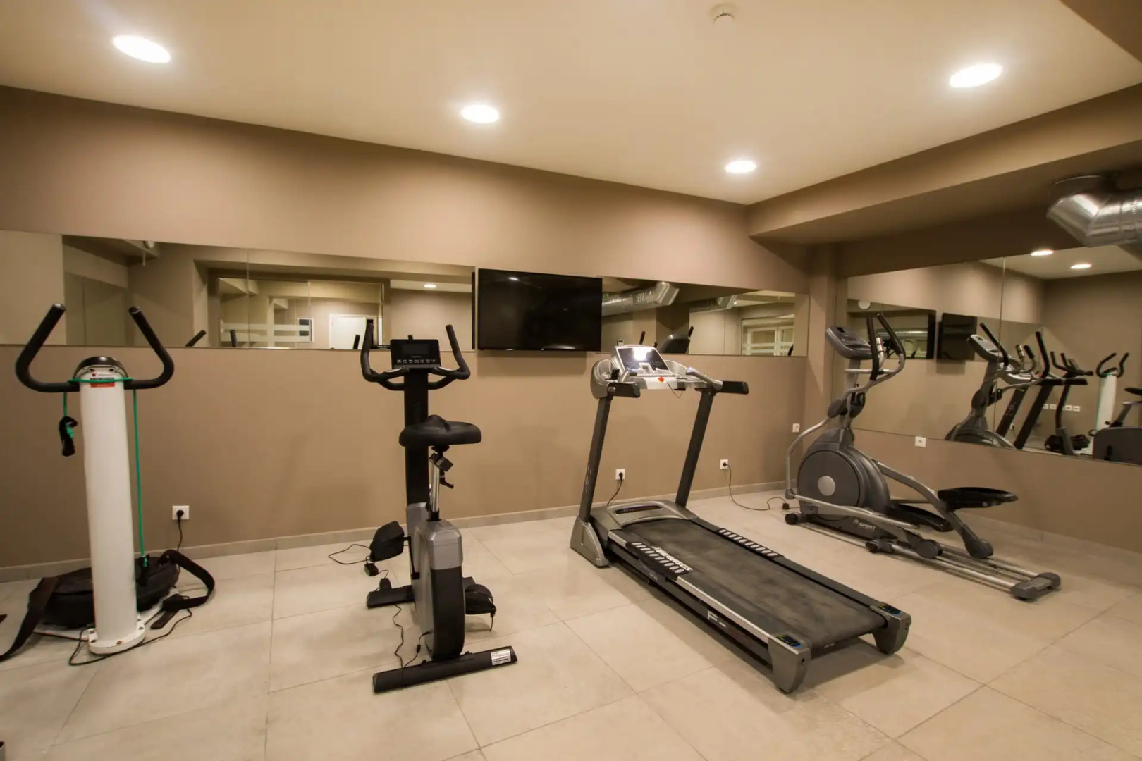 Parasol Luxury Hotel & Suites