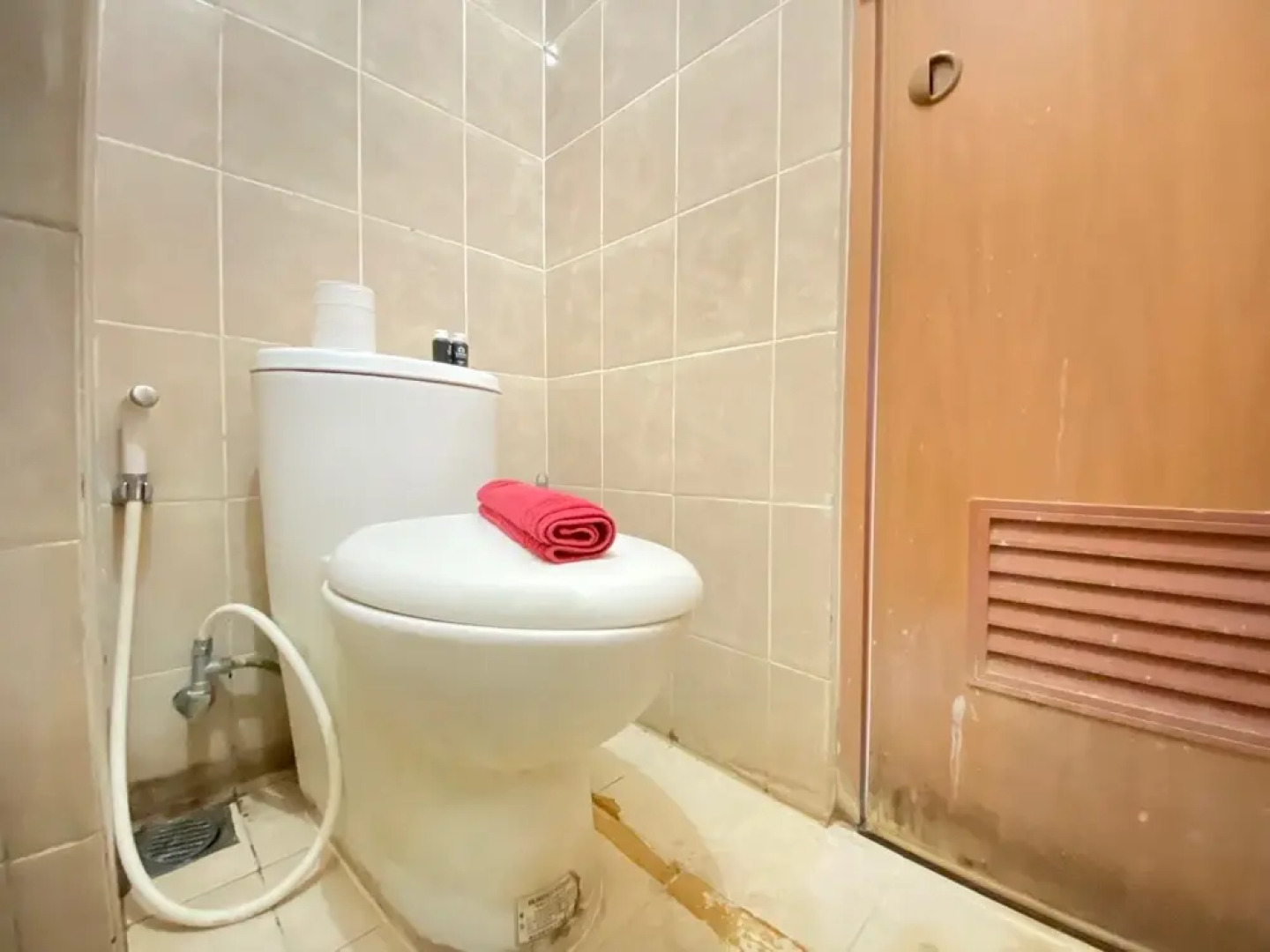 Cozy & Artistic Studio at Pinewood Jatinangor Apartment