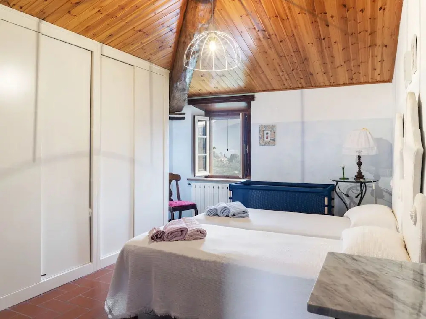 Vintage Holiday Home in Montemagno Camaiore With Sauna