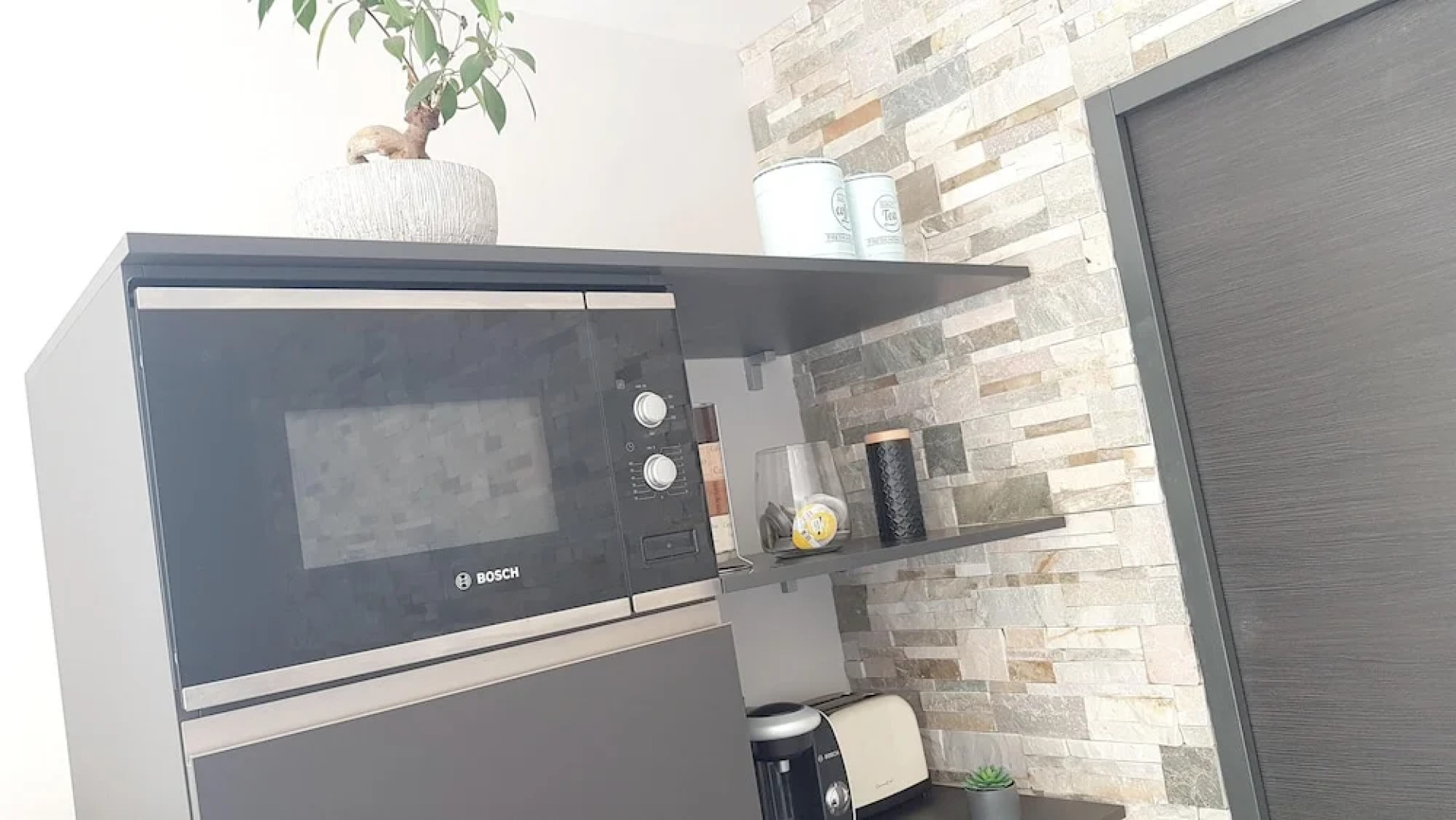 House With one Bedroom in Mornas, With Enclosed Garden and Wifi