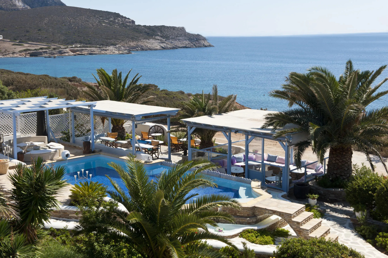 Blue Dolphin Antiparos Villas and Suites