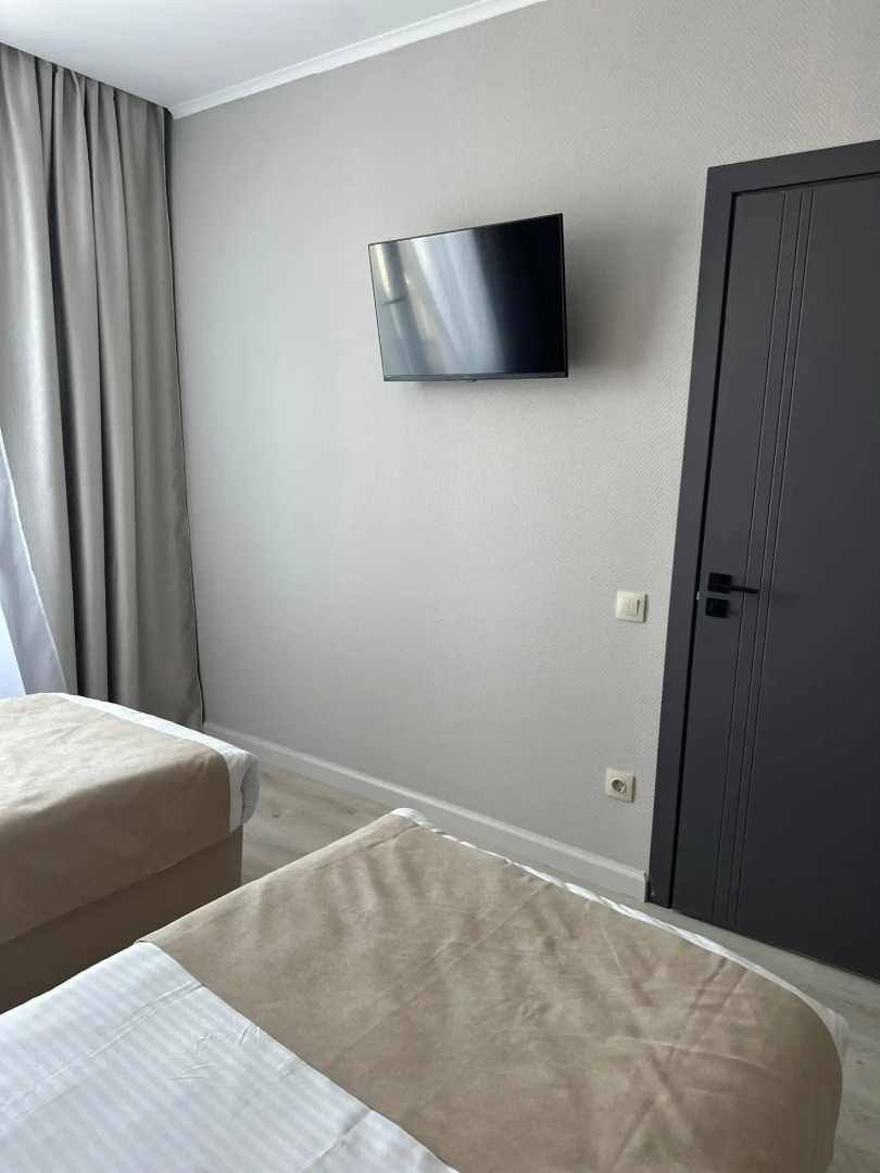 Первомайский