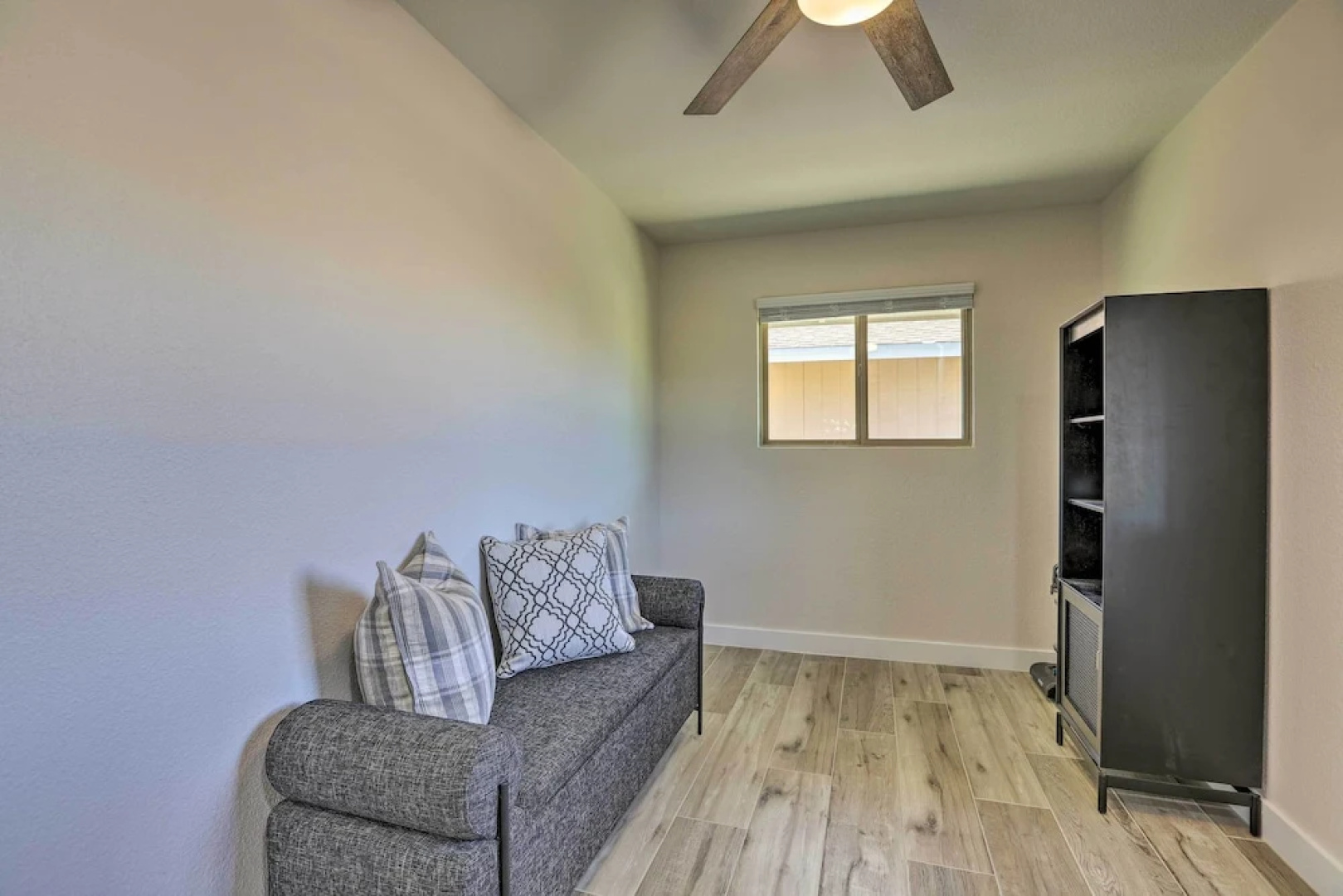 Putting Green, Grill: Home in Sun City West!