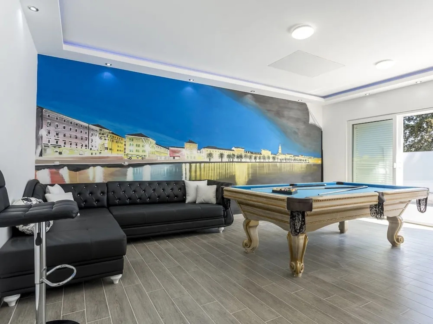 Fabuluous Villa with Private Pool, Garden, Hot Tub