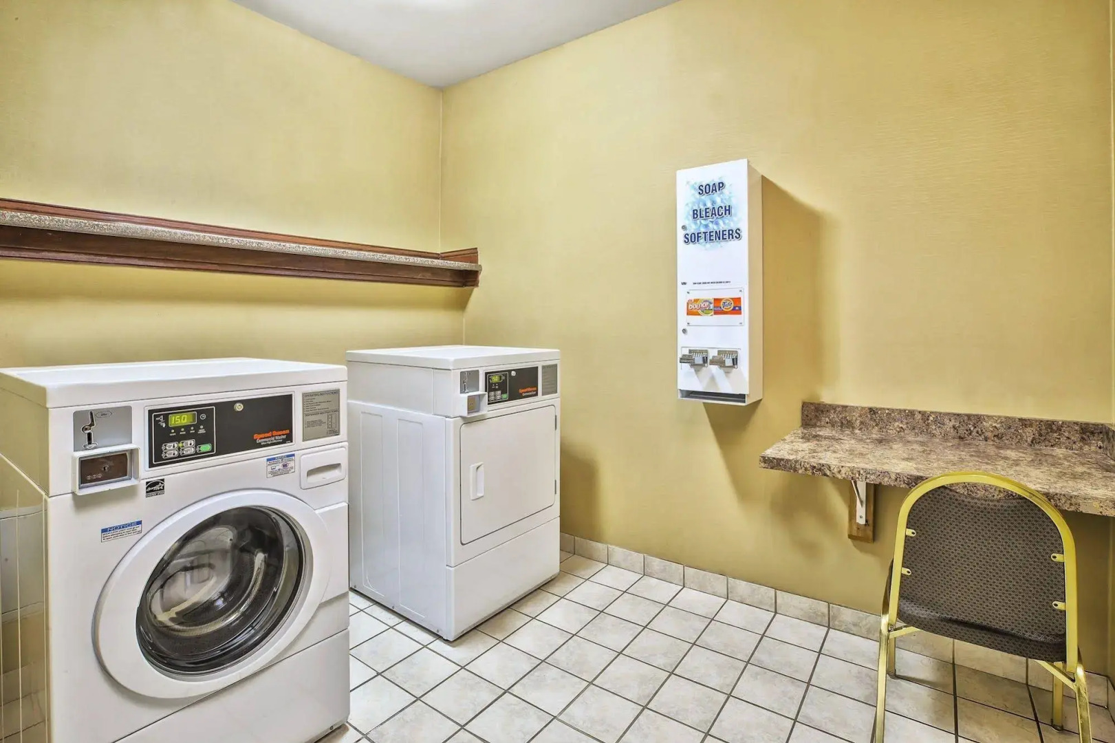 Holiday Inn Express Hotel and Suites Marysville by IHG