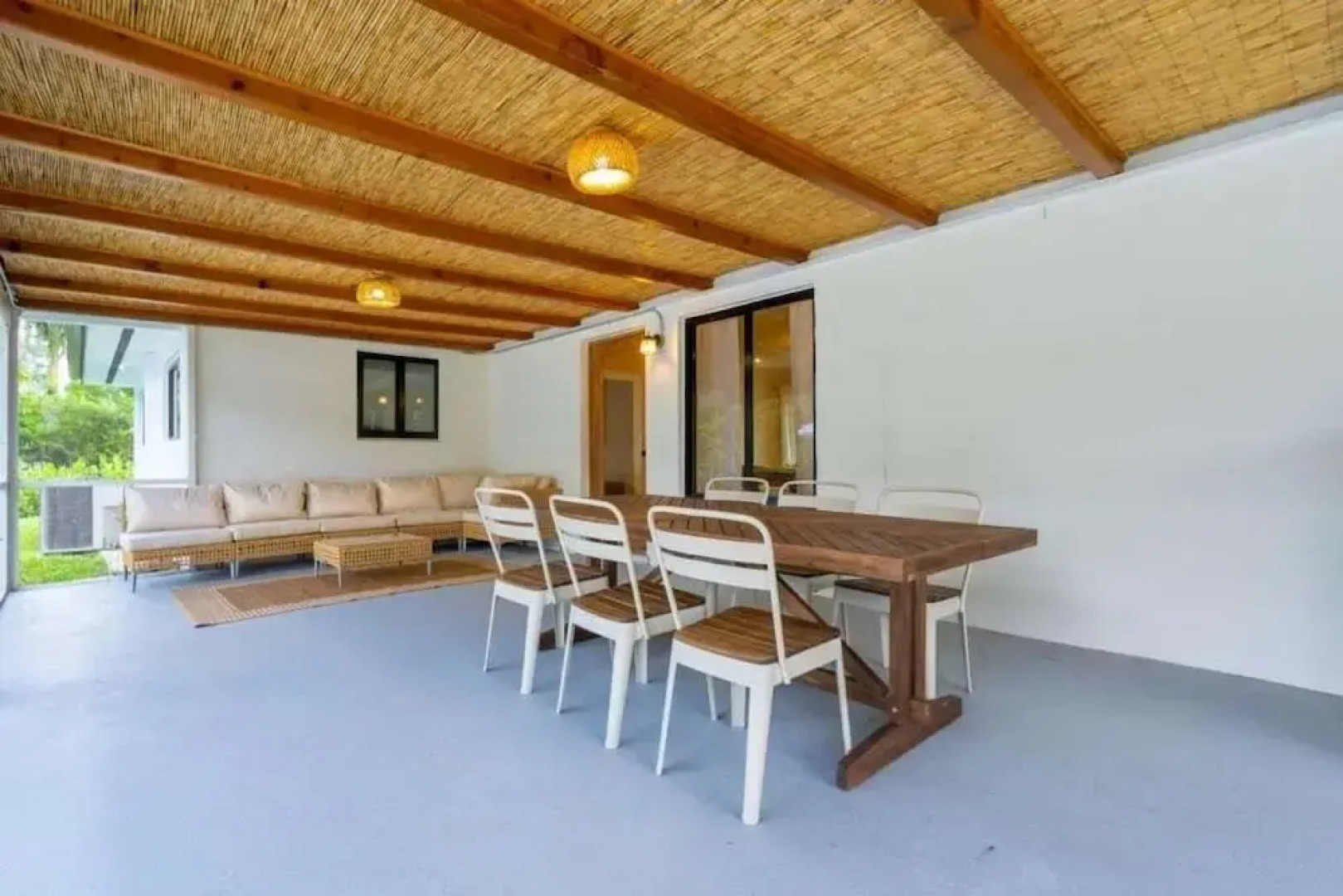 4br Biscayne River Home: Pool & Pickleball Fun 4 Bedroom Home