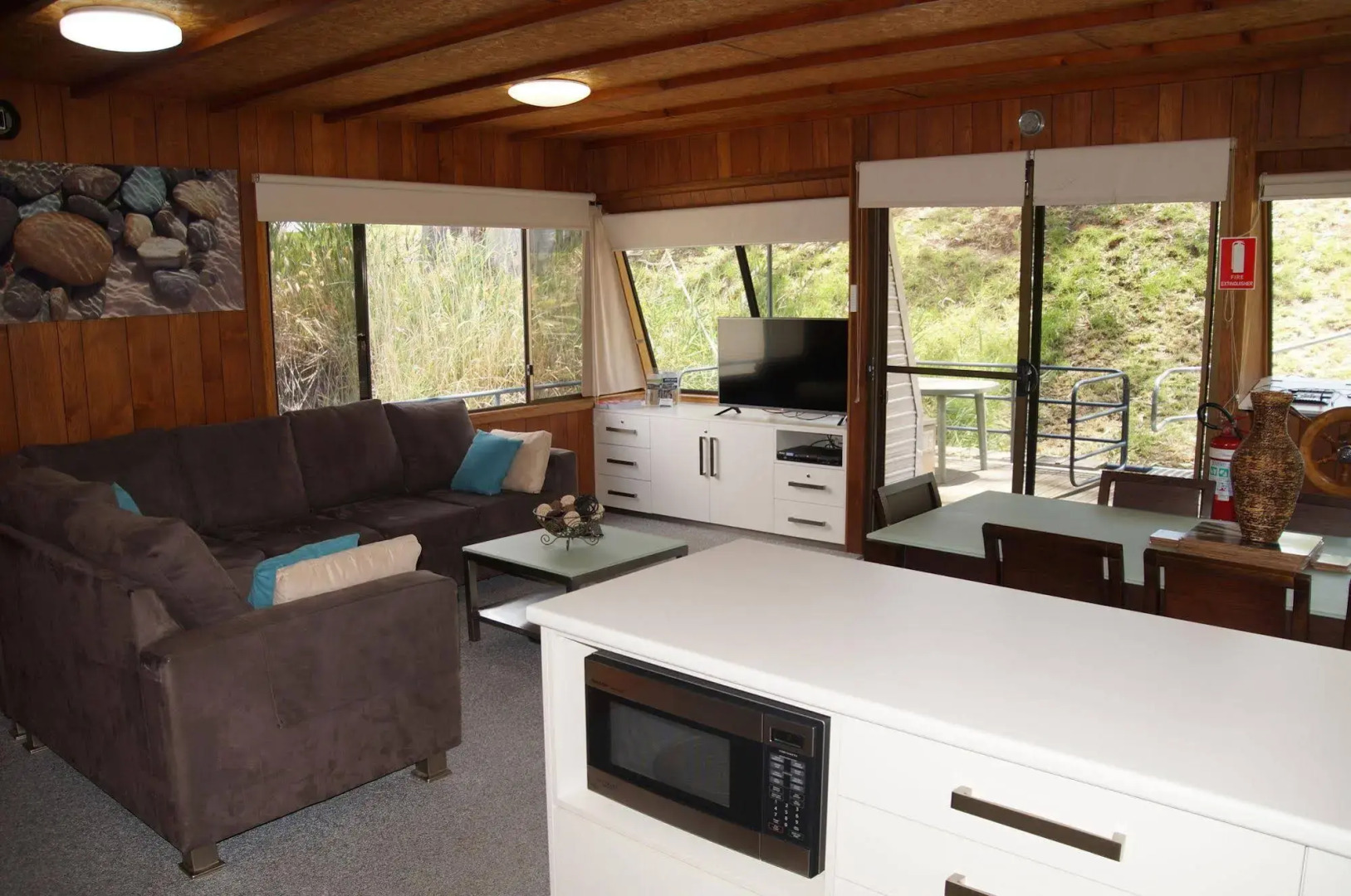 Boats And Bedzzz & Renmark River Villas
