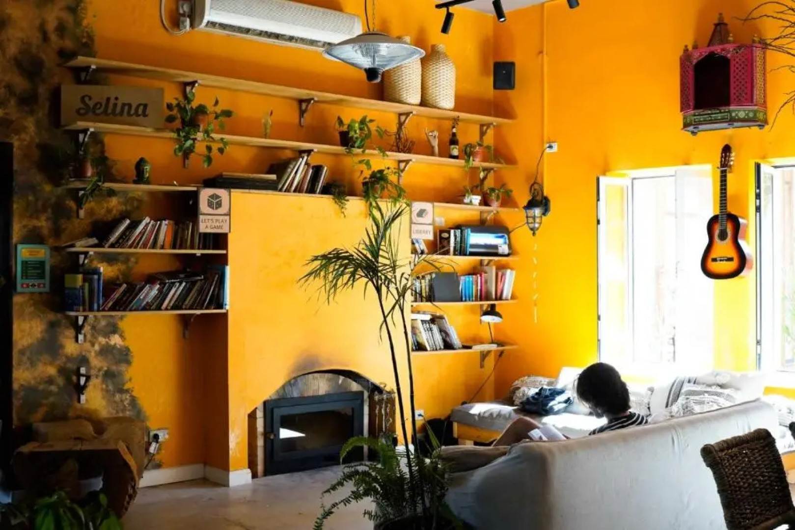 Mantur Jerusalem Mountains by Selina