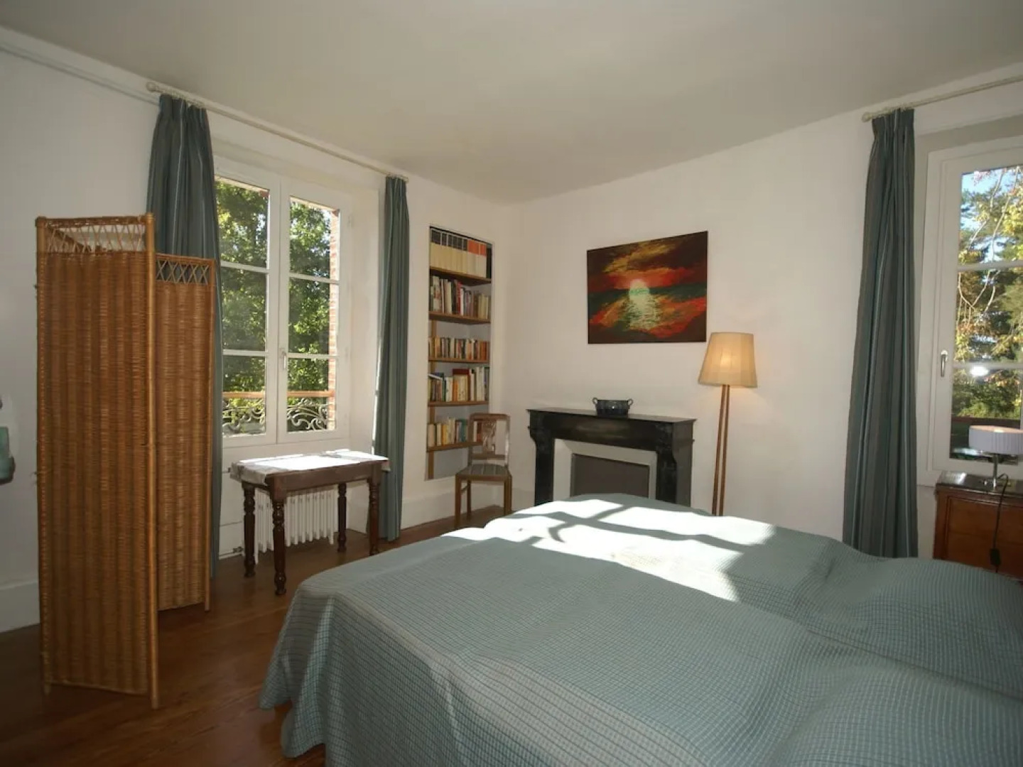 Cozy Holiday Home with Garden in Cernoy-en-Berry France