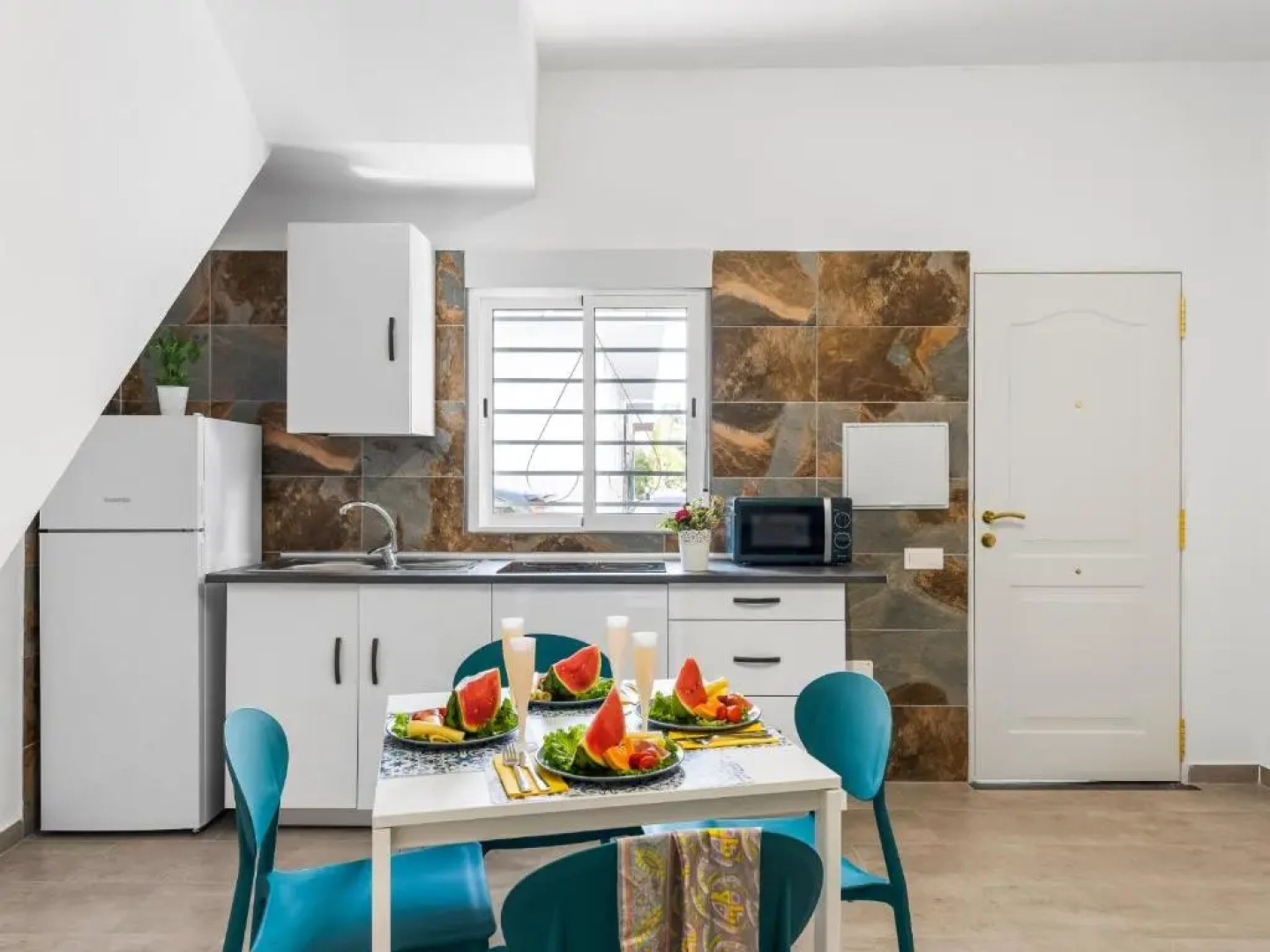 2 THE HOUSE of RISING SUN